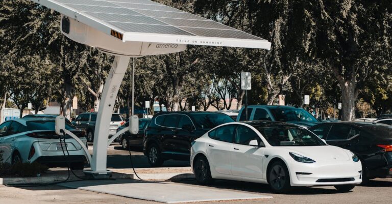 Carte grise payante pour les véhicules électriques : date d'entrée en vigueur et coût pour les conducteurs