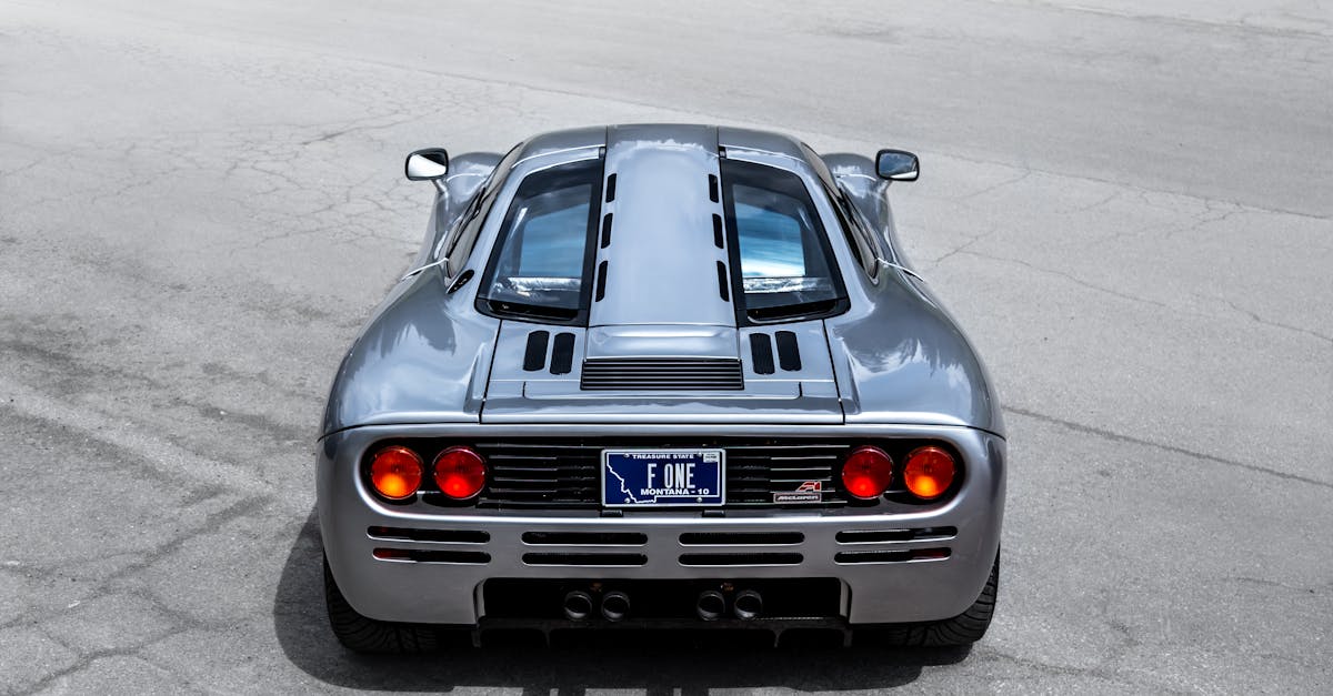 découvrez l'univers fascinant de mclaren, où l'innovation rencontre la performance. plongez dans l'histoire de cette marque emblématique avec ses voitures de luxe, ses technologies de pointe et son héritage en formule 1.