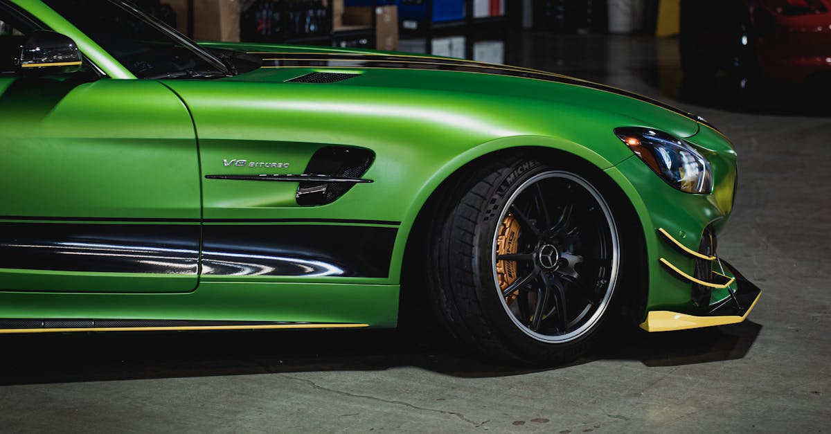 découvrez la mercedes-amg g63 6x6, un véhicule tout-terrain emblématique alliant puissance, luxe et performances exceptionnelles. avec son design audacieux et ses six roues motrices, cette voiture offre une expérience de conduite inégalée sur tous les terrains. plongez dans l'univers de l'exclusivité et de l'ingéniosité automobile.