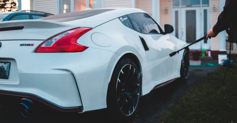 Nissan 370Z (2009-2020) : un monstre au puissant moteur, à partir de 15 000 €