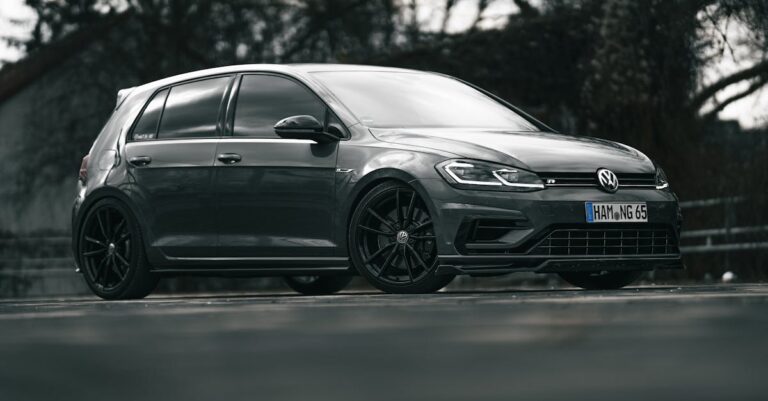La Volkswagen Golf IV R32 (2002 – 2004) : la première compacte inspirée des supercars, disponible à partir de 15 000 €
