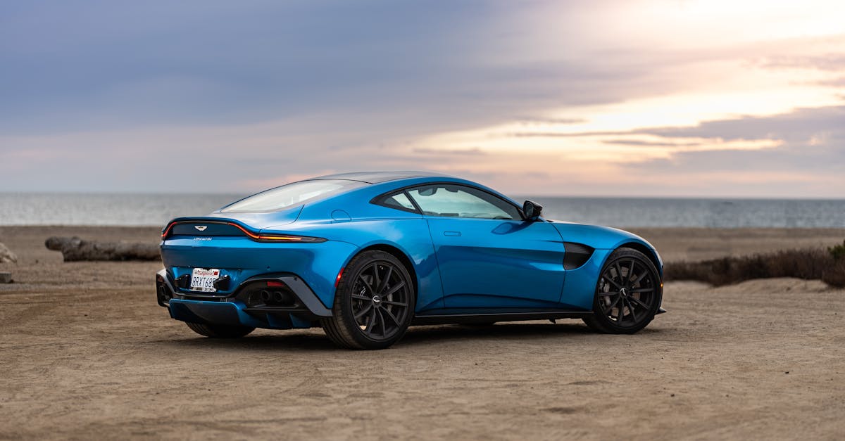 découvrez l'univers prestigieux d'aston martin, symbole d'élégance et de performance automobile. plongez dans l'histoire et l'innovation de cette marque emblématique, où chaque véhicule est une œuvre d'art alliant luxe et technologie.