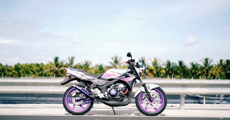Des opportunités à ne pas manquer chez Kawasaki : réduction sur les motos électriques et hybrides