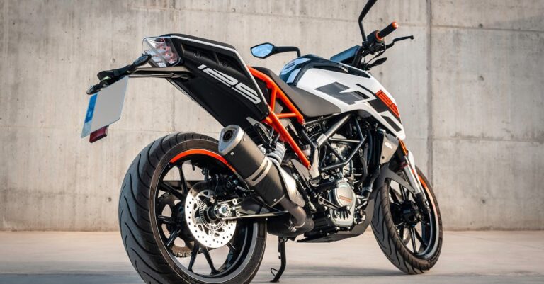 il est désormais possible de passer son code moto à la Poste
