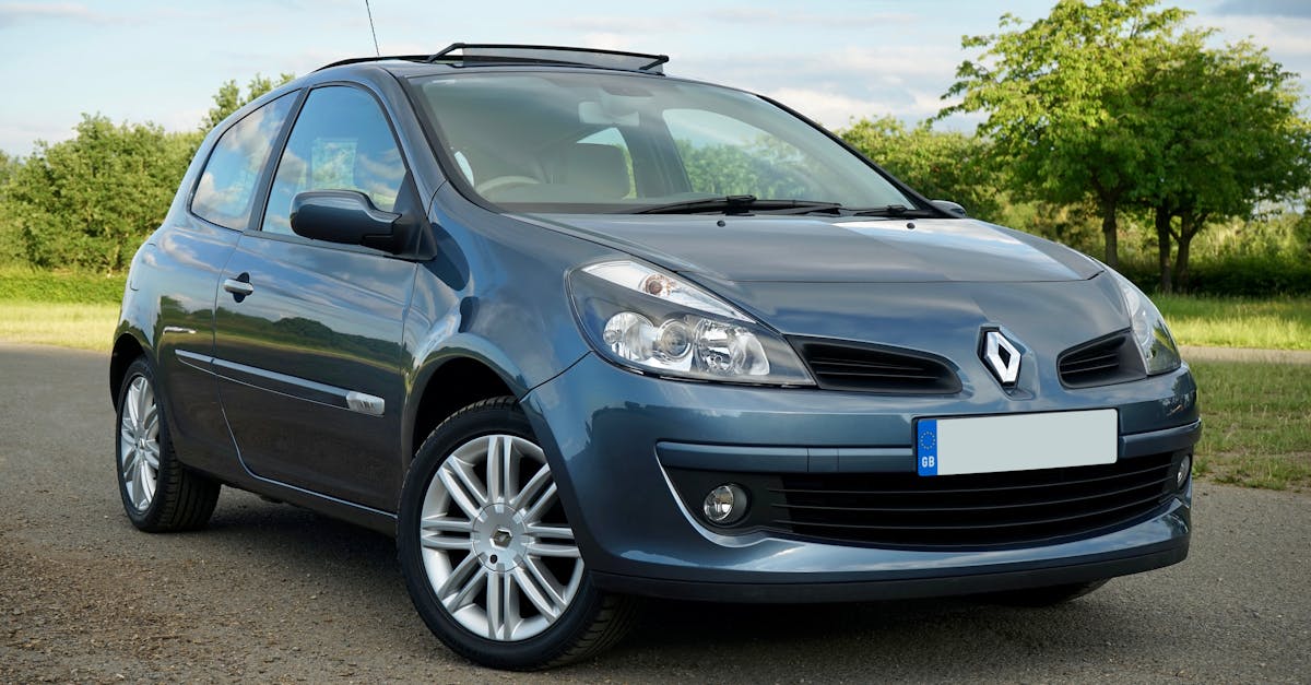 découvrez le prix de la renault clio 5, une citadine alliant design moderne, confort et technologie avancée. comparez les offres et trouvez la meilleure option pour votre budget.