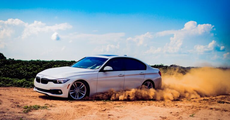 BMW dévoile des projets audacieux pour 2025 dans un contexte d'expansion