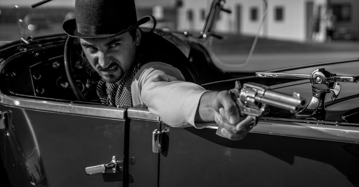 plongez dans l'excitation fulgurante des courses-poursuites en voiture, oĂč l'adrĂ©naline atteint des sommets. dĂ©couvrez des scĂšnes palpitantes, des poursuites effrĂ©nĂ©es et des manĆuvres audacieuses qui vous tiendront en haleine. prĂ©parez-vous Ă vivre l'angoisse et l'euphorie d'une course contre la montre!