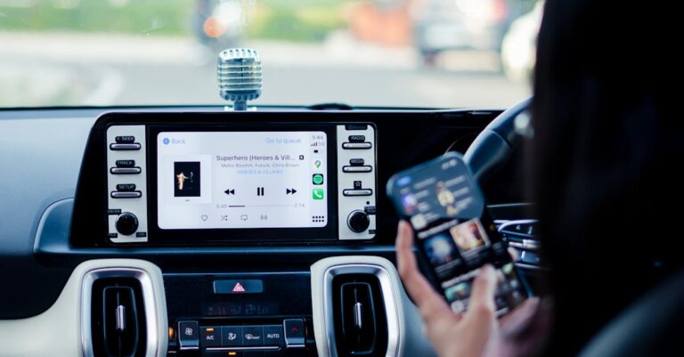CarPlay : un adaptateur sans fil à moins de 25 euros pour donner une seconde vie à votre ancien véhicule