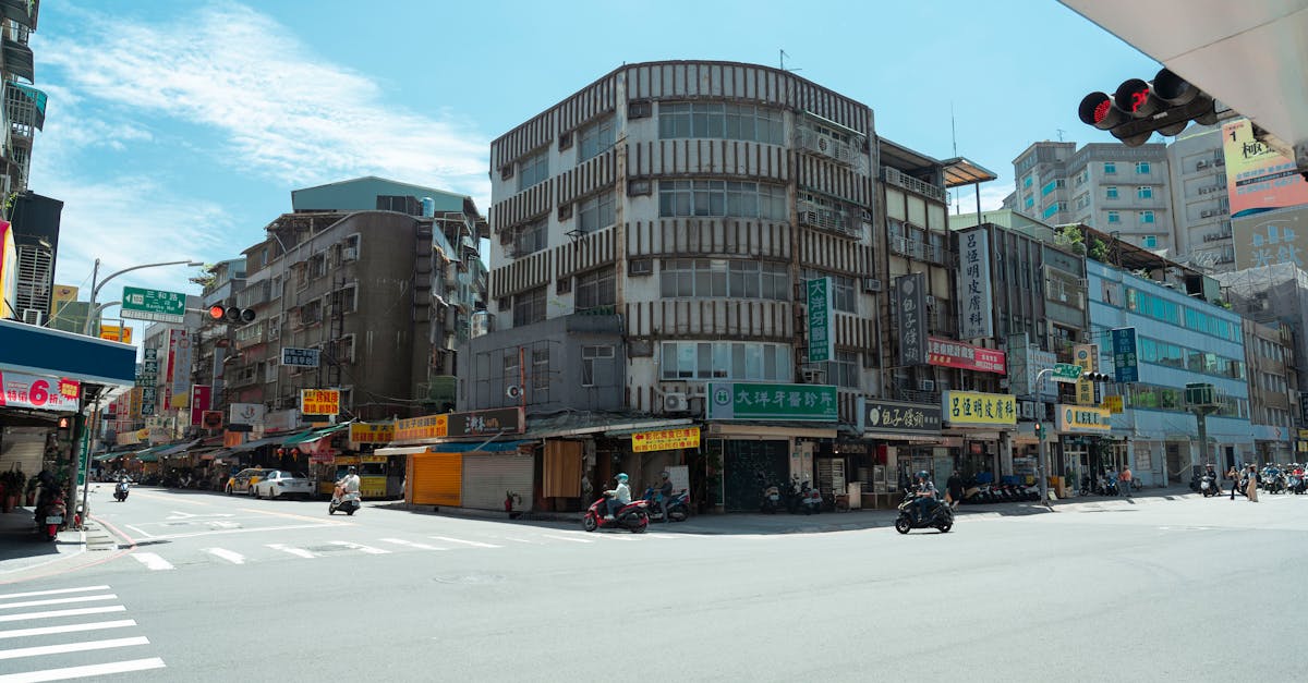 découvrez cc motorcycles, votre destination incontournable pour des motos de qualité, des accessoires de haute performance et des conseils d'experts. que vous soyez amateur ou professionnel, nous avons tout pour satisfaire votre passion de la moto. explorez notre gamme et rejoignez la communauté cc motorcycles!