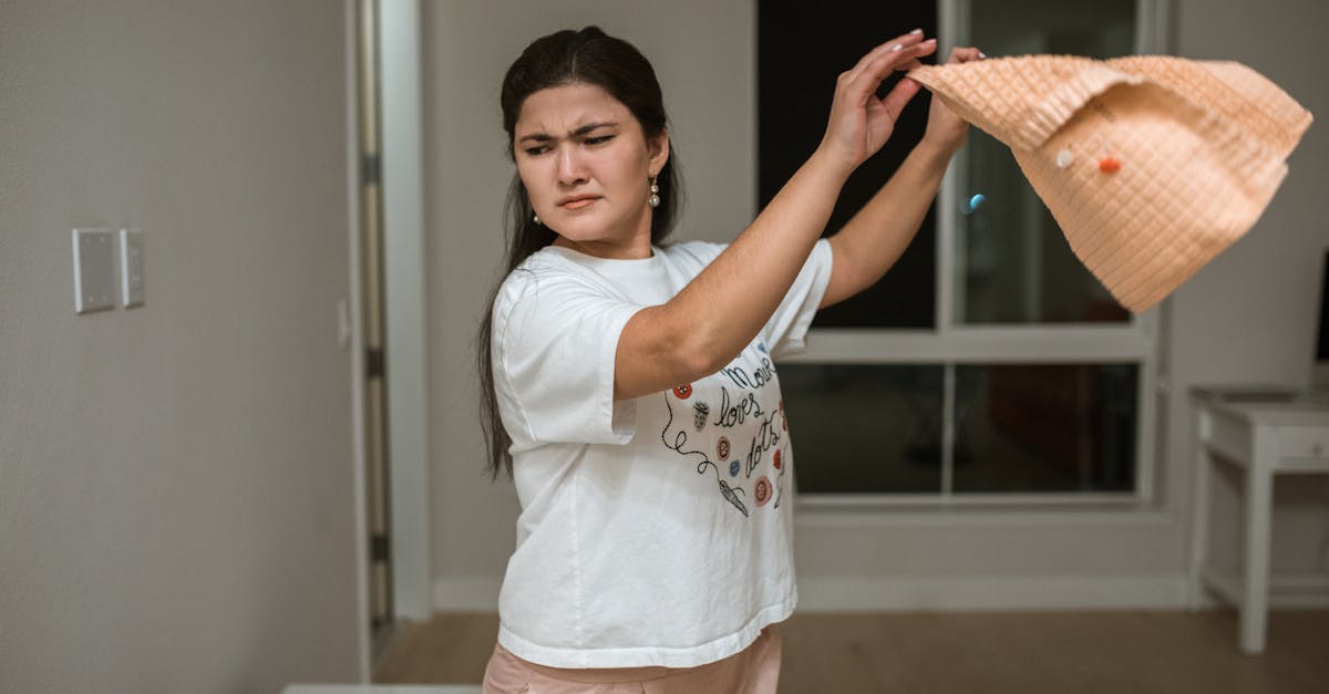 découvrez le dacia duster, le suv compact qui allie style, confort et praticité. profitez de ses performances robustes et de son espace de chargement généreux pour toutes vos aventures. un choix idéal pour les familles et les amoureux de la nature !