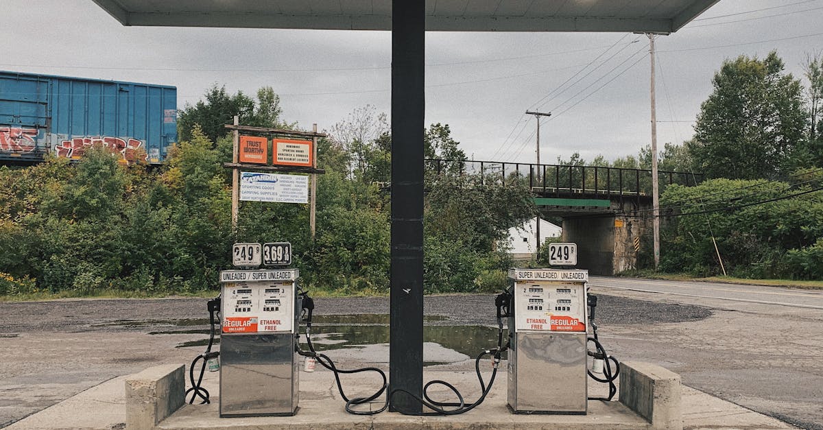 découvrez l'univers du diesel : explorez ses caractéristiques, ses avantages et son rÎle dans l'industrie automobile. informez-vous sur les derniÚres innovations et les perspectives d'avenir de cette technologie énergique.