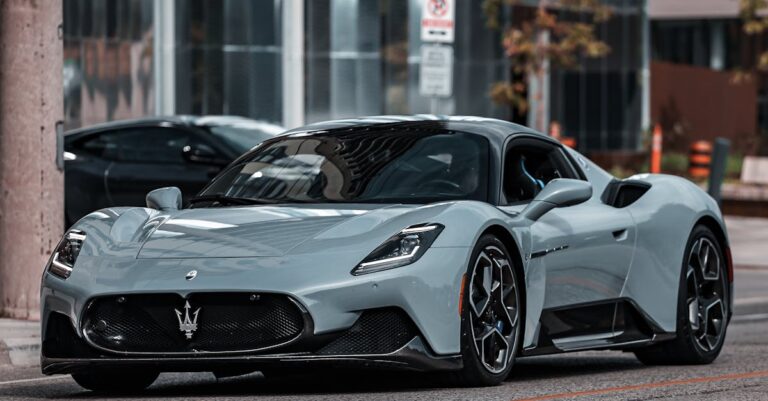 À la découverte de l'univers Maserati : entre performance et luxe