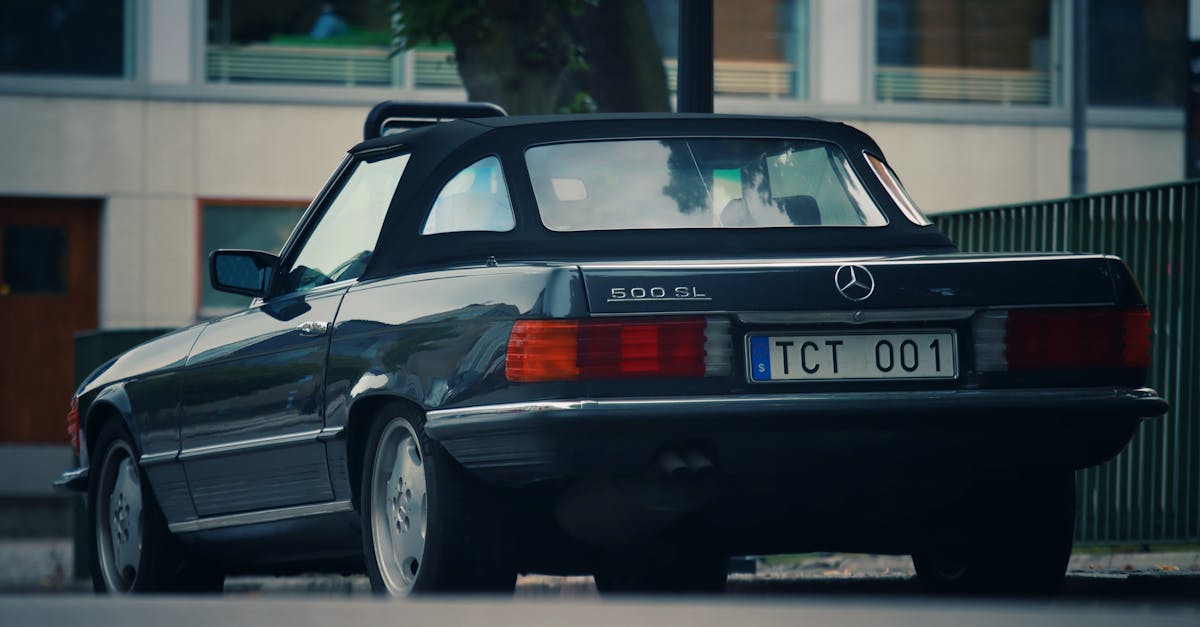 découvrez la mercedes-benz sl r129, un symbole de luxe et de performance automobile. ce roadster emblématique allie design intemporel, innovations technologiques et conduite exaltante. explorez son héritage et plongez dans l'univers de la sportivité mêlée à l'élégance.
