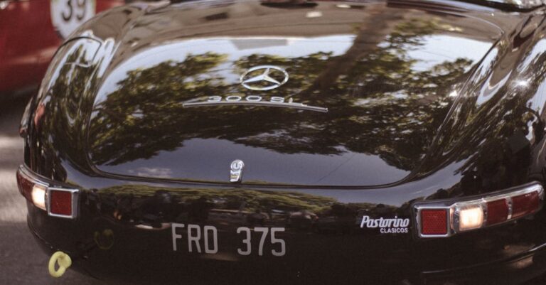 Découvrez le roadster technologique Mercedes-Benz SL R230 (2001 – 2008) à partir de 10 000 €
