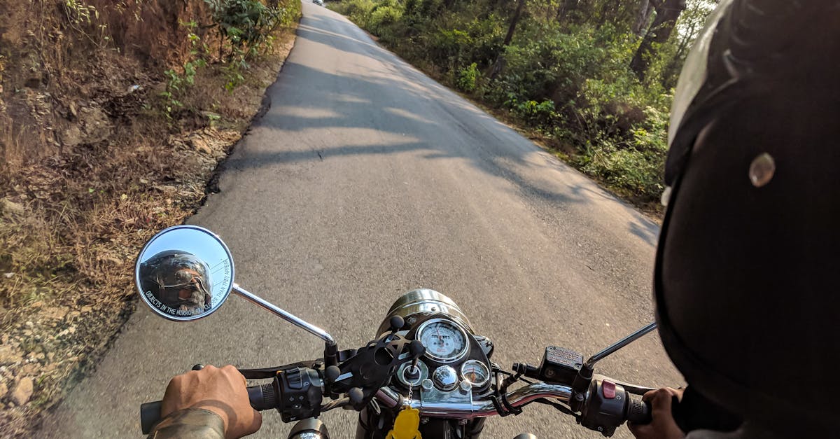 explorez le monde fascinant des motos avec notre guide complet sur les différents types de motos, les marques populaires, les conseils d'achat et les meilleures pratiques pour les motards. que vous soyez débutant ou passionné, trouvez des informations utiles pour votre prochaine aventure à deux roues.