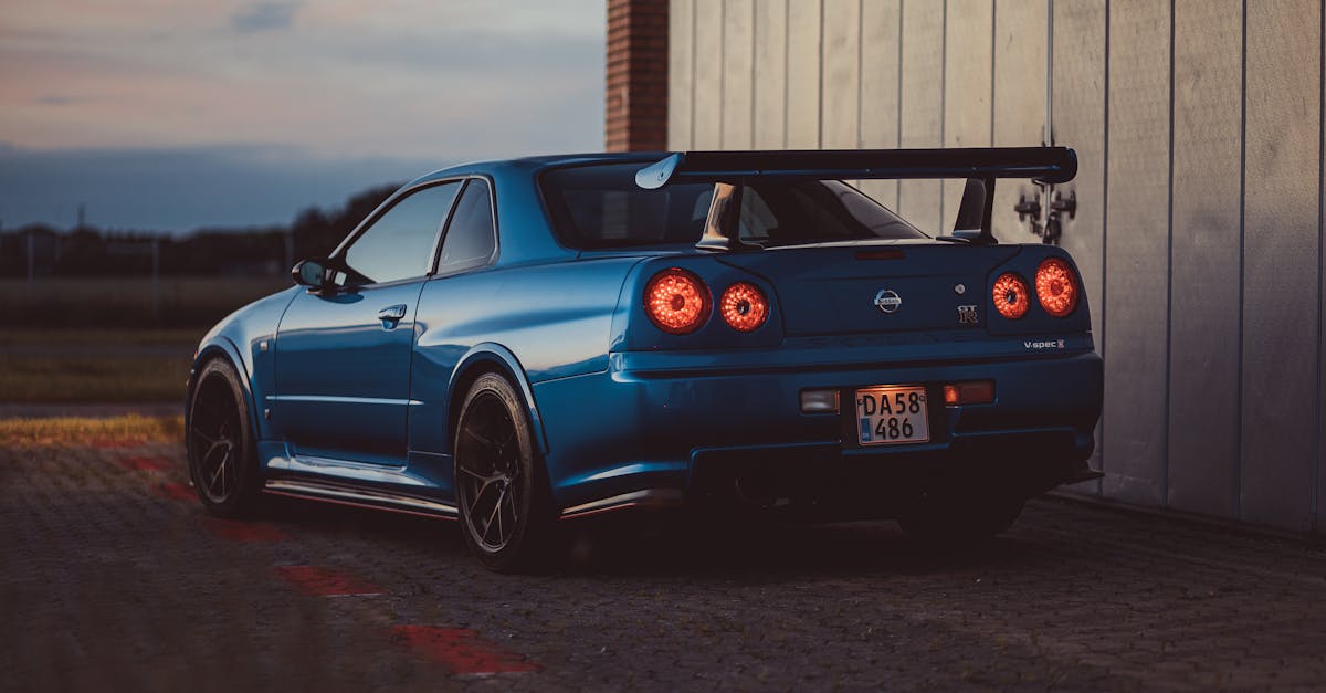 Their feedback, often illustrated through test drives like the one explained in this review here, highlights the hybrid powertrain's control, responsiveness in the city, and fuel efficiency on long drives.