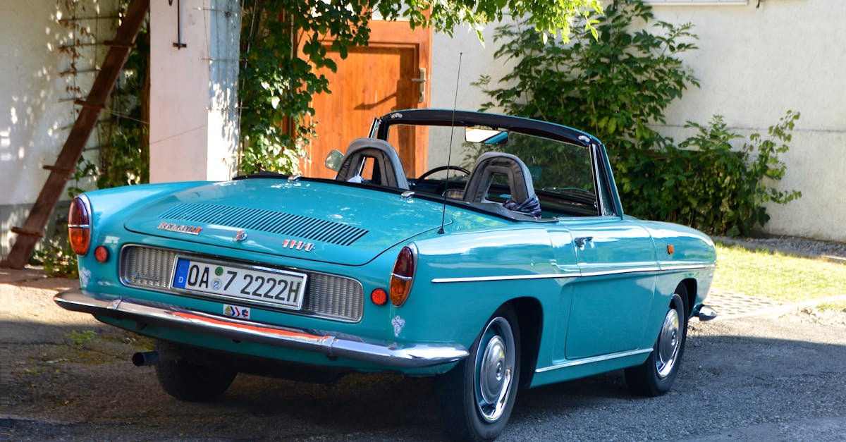 découvrez l'emblématique renault 4, une voiture qui a marqué son époque par son design unique et sa polyvalence. idéale pour la ville comme pour les escapades à la campagne, la renault 4 allie charme rétro et praticité moderne. explorez son histoire fascinante et son impact sur l'automobile.
