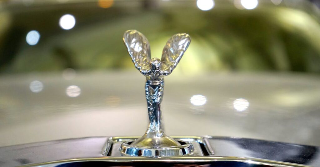 La leyenda del lujo sobre ruedas: sumérgete en el mundo del Rolls Royce Phantom