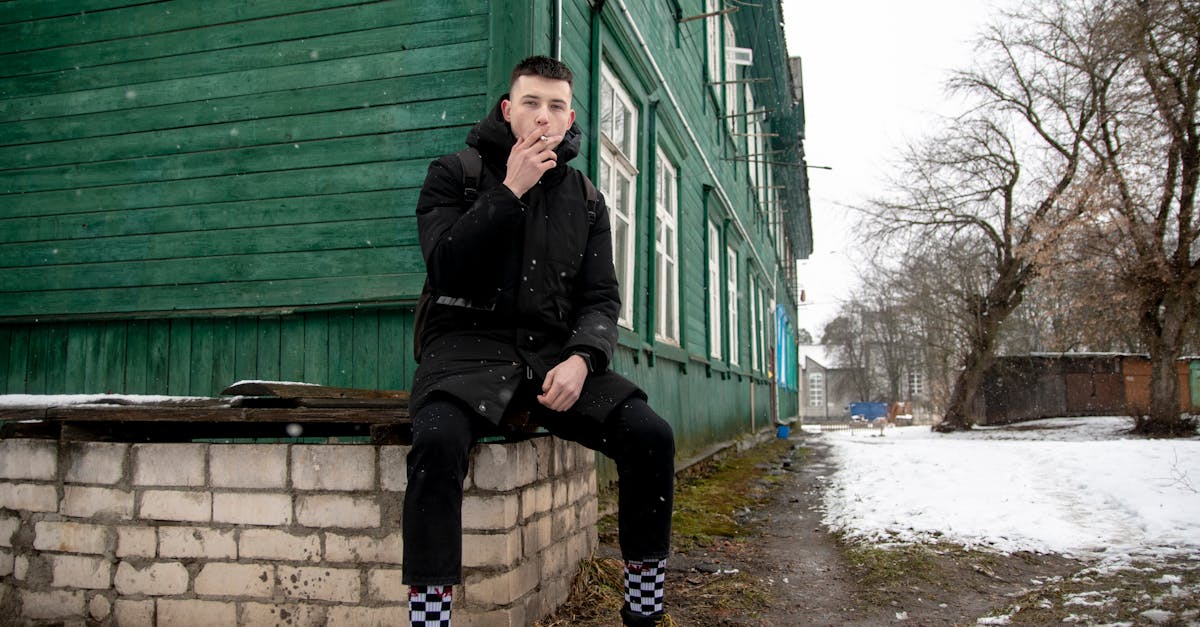 découvrez les chaussettes neige, l'accessoire essentiel pour une conduite sécurisée sur routes glissantes. offrant une adhérence optimale et une installation facile, elles sont idéales pour affronter l'hiver en toute sérénité. préparez-vous à affronter la neige avec style et sécurité!