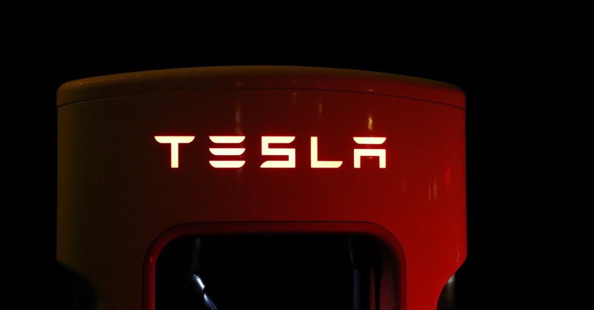 découvrez l'univers innovant de tesla, leader de l'électromobilité. explorez nos véhicules électriques de pointe, notre technologie avancée et nos solutions énergétiques durables. rejoignez la révolution verte et transformez votre expérience de conduite avec tesla.