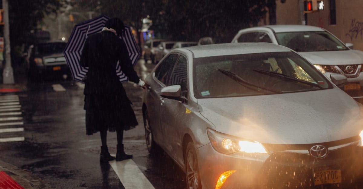 探索丰田雅力士Cross,这款紧凑型SUV兼具卓越性能、现代设计和先进科技。这款混合动力车型带来愉悦环保的驾驶体验,是城市和探险的理想之选。探索雅力士Cross的所有卓越配置,成就非凡之选。