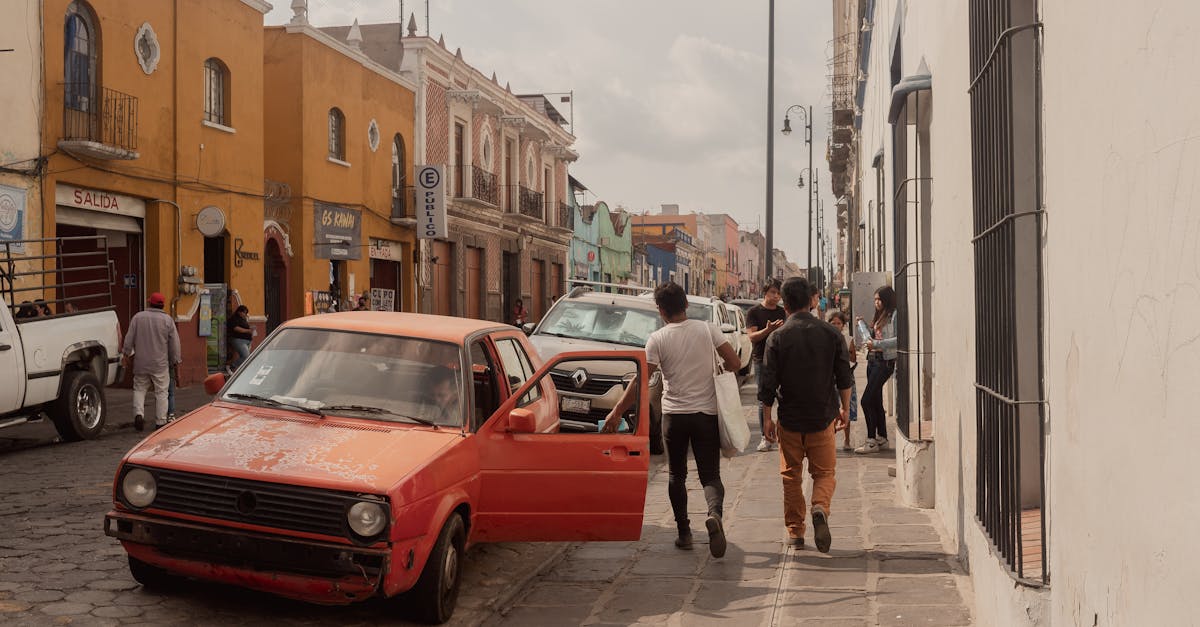découvrez la volkswagen golf ii, une icône de l'automobile alliant style intemporel et performances fiables. plongez dans l'univers de ce modèle emblématique qui a marqué l'histoire avec son design distinctif et sa conduite agréable.