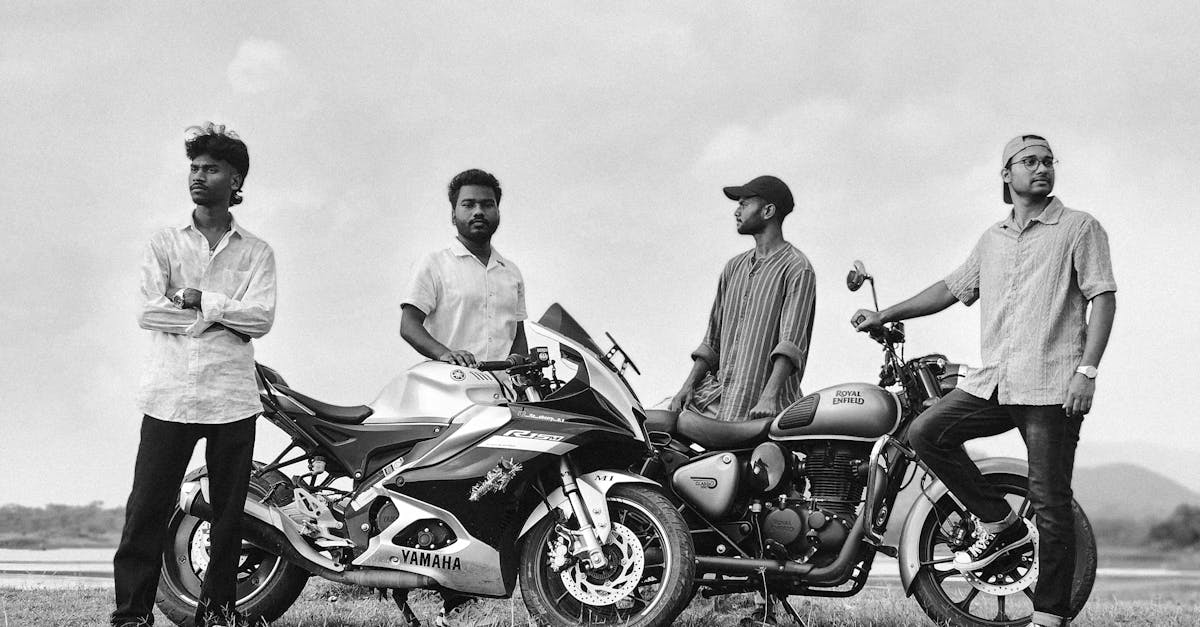 découvrez la yamaha r1, une moto surpuissante alliant performances exceptionnelles et technologies de pointe. avec son design aérodynamique et son moteur puissant, la r1 offre une expérience de conduite inégalée sur route comme sur circuit. plongez dans l'univers de la vitesse avec cette icône du sport moto.