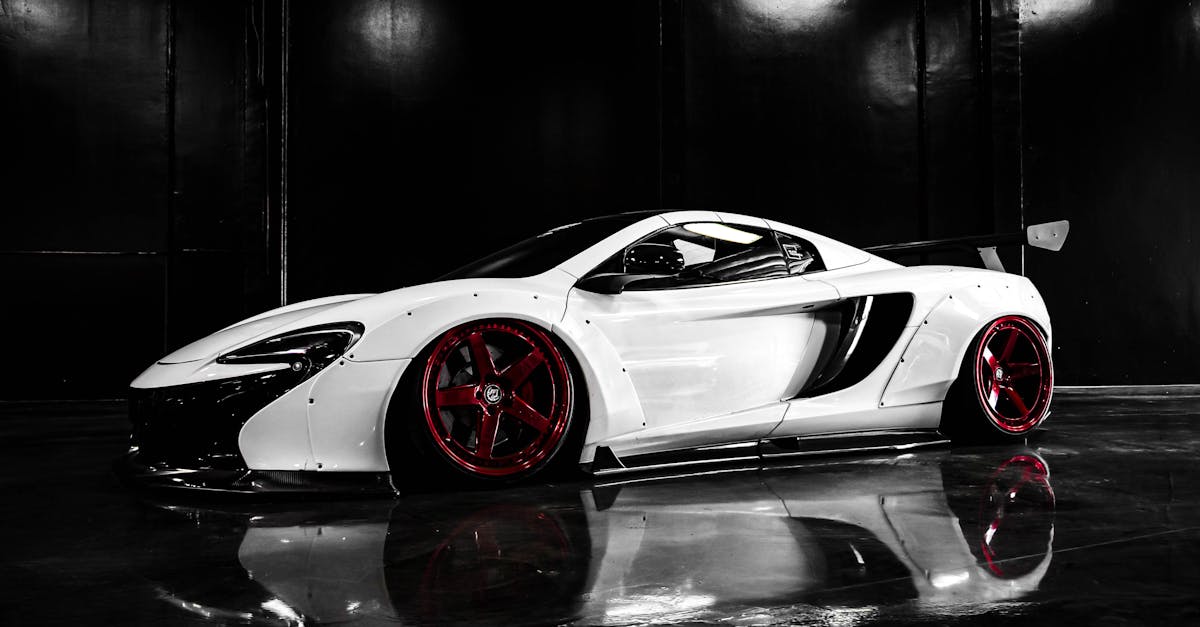 découvrez l'audi rs4 b7, une berline sportive emblématique alliant puissance, performance et élégance. avec son moteur v8 de 4,2 litres offrant une expérience de conduite inoubliable, la rs4 b7 capture l'essence de l'ingénierie allemande. explorez ses caractéristiques raffinées et ses technologies avancées pour vivre la passion de la route.