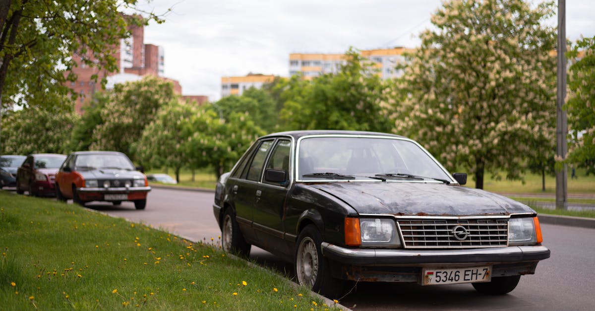 découvrez les causes et les impacts du déclin de l'industrie automobile européenne, une analyse approfondie des défis auxquels elle fait face, des innovations nécessaires et des perspectives d'avenir.