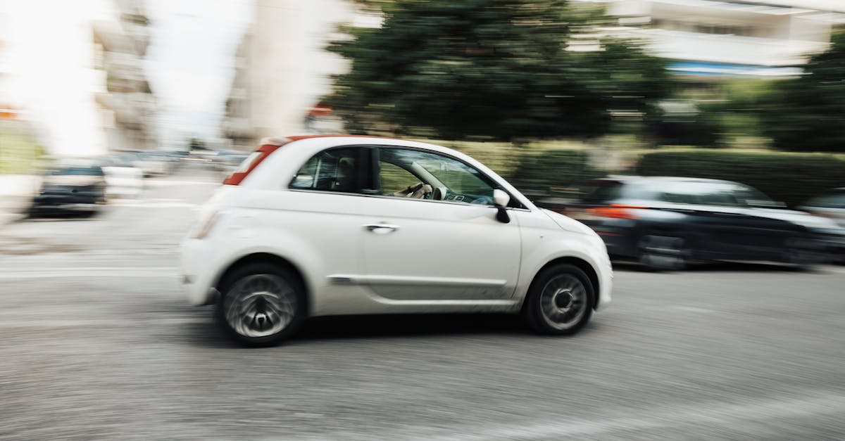 découvrez la fiat x1/9, une sportive emblématique des années 70 et 80. son design compact et son plaisir de conduite en font une voiture culte pour les passionnés. plongez dans l'univers de cette roadster italienne au charme inégalé.