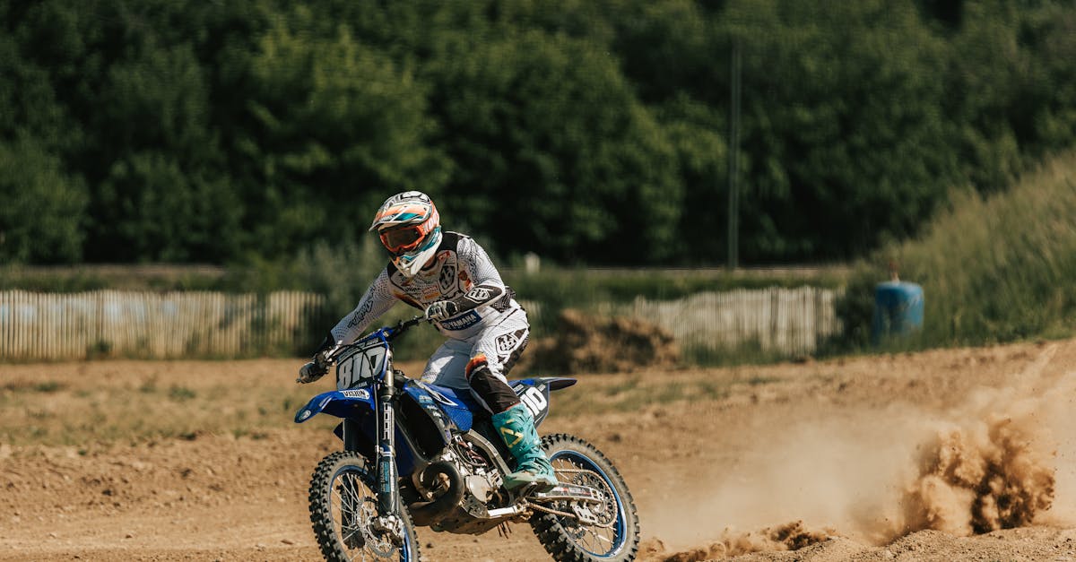 découvrez les promotions exceptionnelles sur les motos et accessoires kawasaki ! profitez d'offres exclusives et d'économies sur une vaste sélection de modèles. ne manquez pas cette occasion de rouler avec style et puissance à un prix réduit.