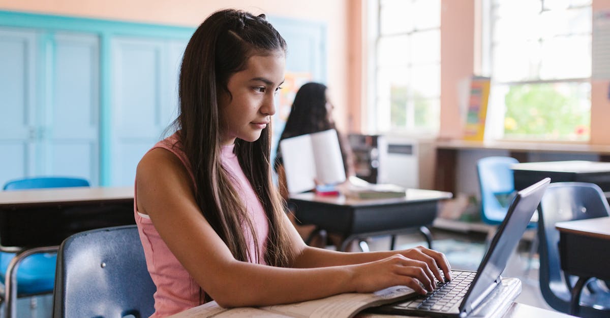 التحديات الاقتصادية والاجتماعية وراء تحديث الطريق الوطني 20