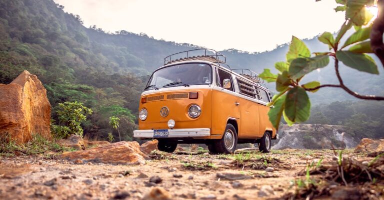 Économisez sur vos vacances en voiture : astuces pour voyager loin sans se ruiner