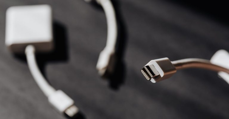 Un adaptateur CarPlay facile à installer bénéficie d'une réduction de 21 % sur Amazon