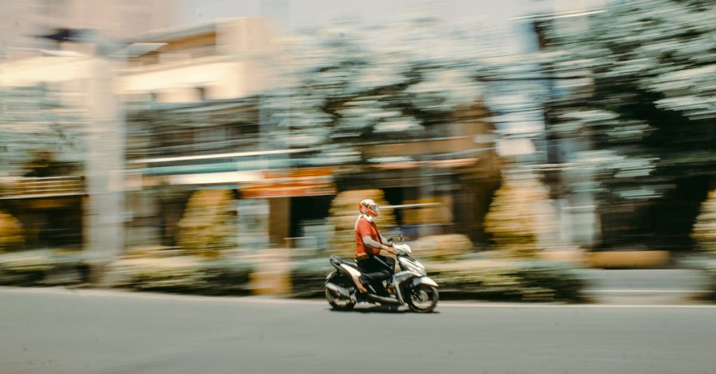Le support de téléphone pour moto, best-seller sur Amazon, affiche une légère baisse de 5 %